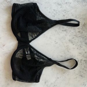30DD black lace Gossard bra